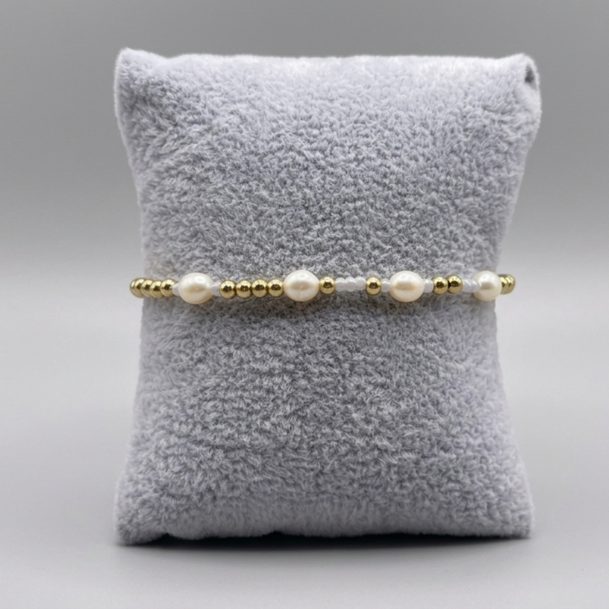 ⁠Gilded Pearl Knot Chain – Freshwater Pearl & Gold Bead Stretch Bracelet