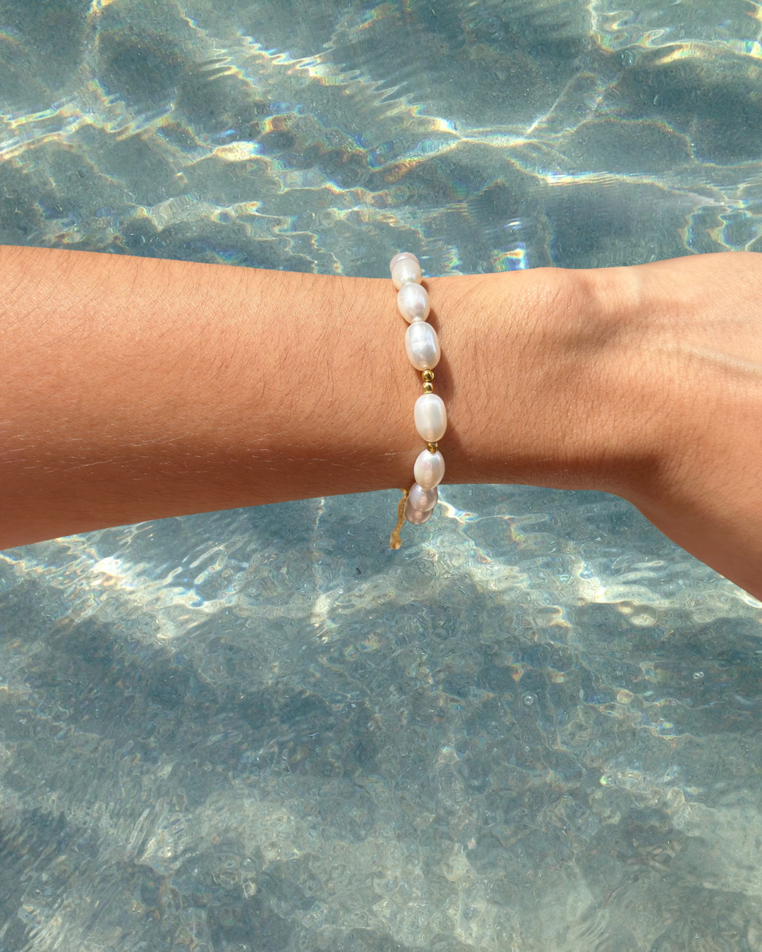 Freshwater & Gold Dewdrop Strand – Genuine Pearl Bracelet⁠