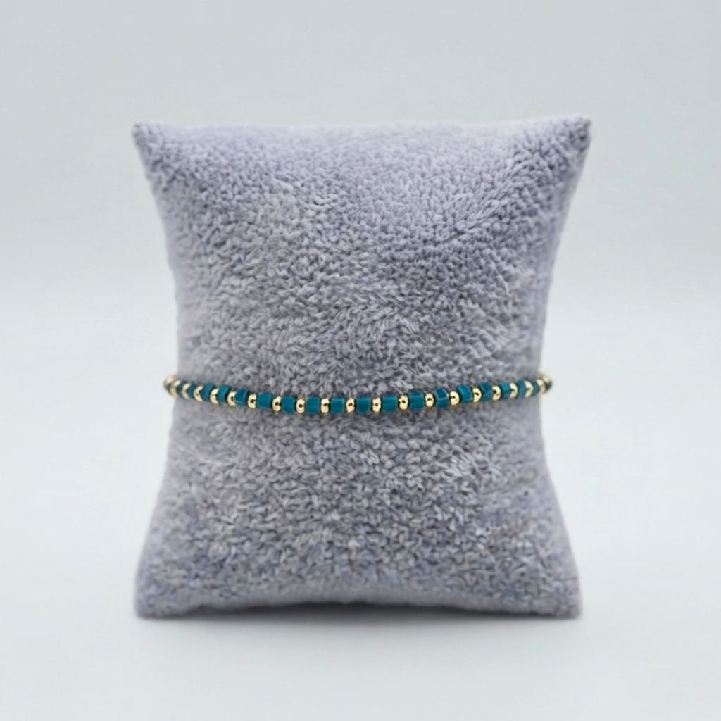 Gilded Geo Shimmer Cube Bracelet – Glass Bead & Gold Accent Strand⁠
