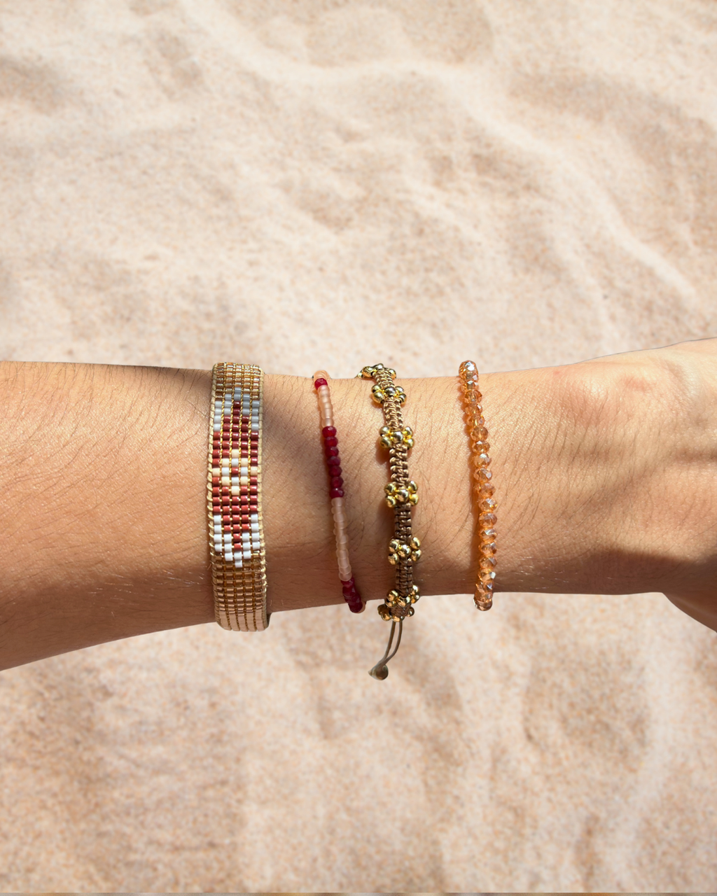Aurelia Knot Band – Gold Bead Macramé Pull-String Bracelet